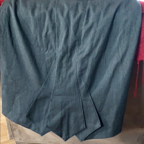 Skirt - Picture 2 of 2